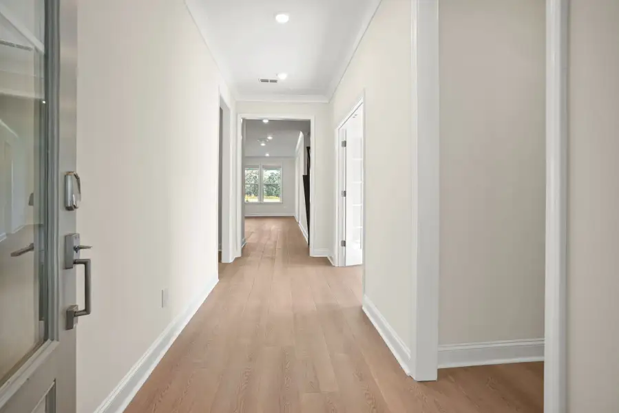 Spacious, unfurnished interior of a new home in Kinsdale, Lancaster (Image 56).