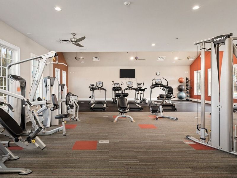 Community amenities in Carellton, Gallatin (Image 48).