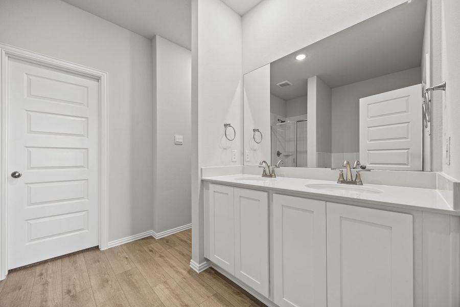 Representative furnished interior of a home built from the Columbus by Cambridge Homes in Ribbonwood, Aubrey (Image 9). Representative furnished interior of a home built from the Columbus by Cambridge Homes in Ribbonwood, Aubrey (Image 9).