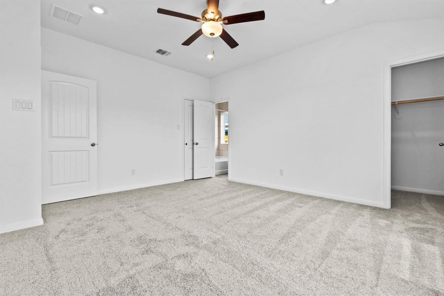 Spacious, unfurnished interior of a new home in Butler Farms, Liberty Hill (Image 16). Spacious, unfurnished interior of a new home in Butler Farms, Liberty Hill (Image 16).