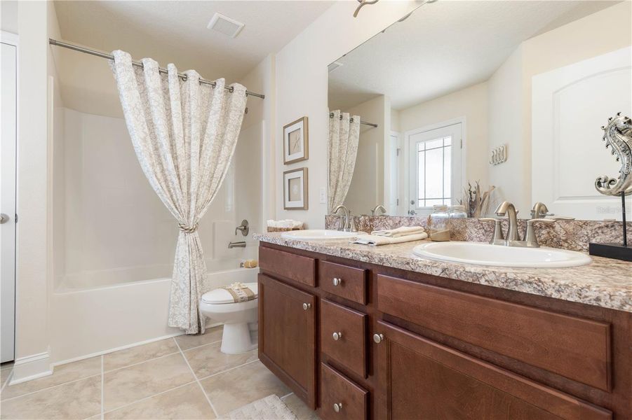 Furnished interior view inside a new home in Palm Coast, Palm Coast (Image 18).