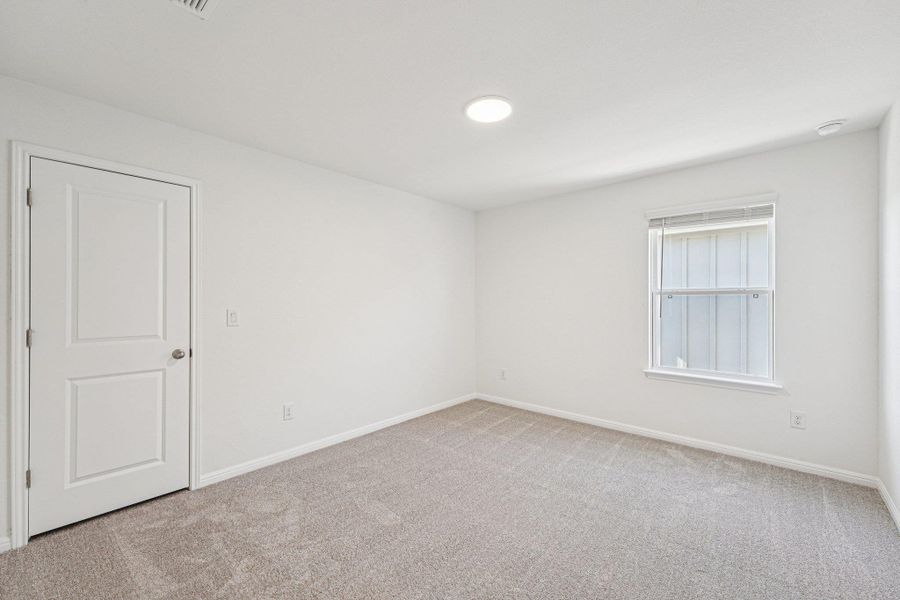 Spacious, unfurnished interior of a new home in Porter Country, Buda (Image 18). Spacious, unfurnished interior of a new home in Porter Country, Buda (Image 18).