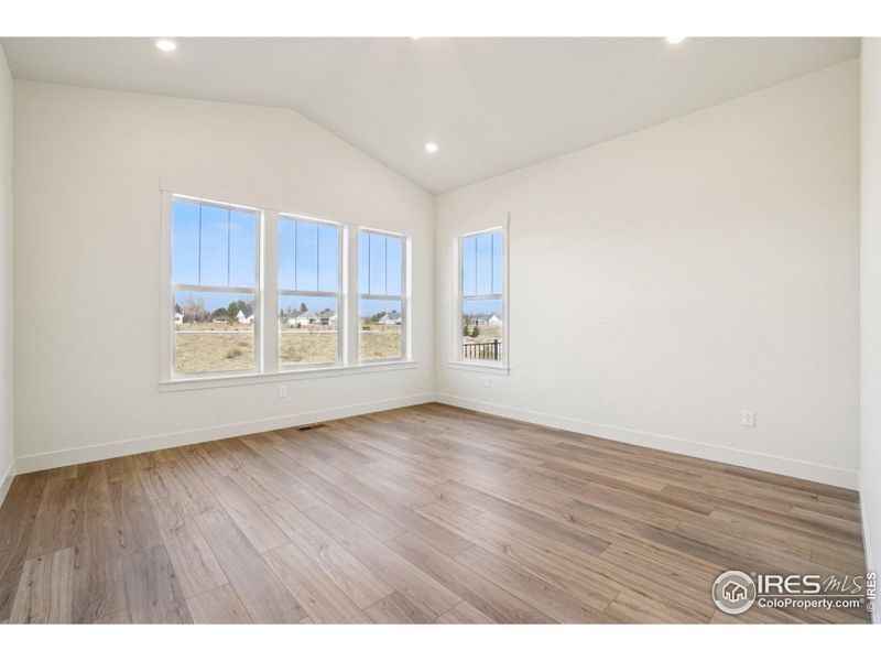 Spacious, unfurnished interior of a new home in , Fort Collins (Image 44).