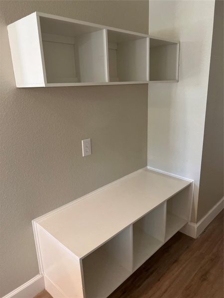 Image 10 of a home in .