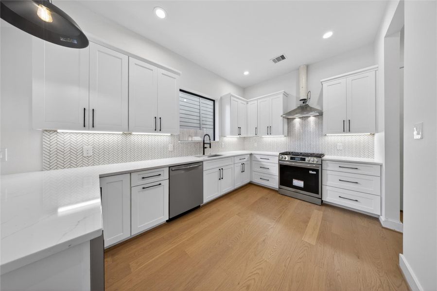 Furnished interior view inside a new home in , Houston (Image 9).