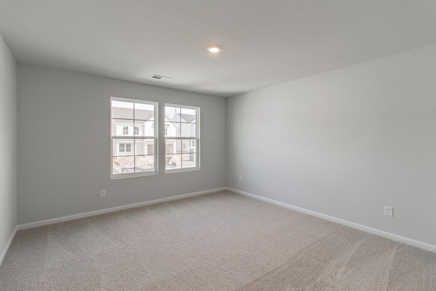 Spacious, unfurnished interior of a new home in Bluefield, Lexington (Image 36). Spacious, unfurnished interior of a new home in Bluefield, Lexington (Image 36).