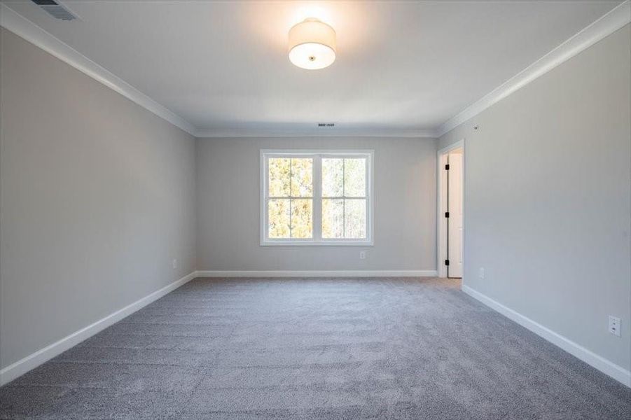 Spacious, unfurnished interior of a new home in Cherokee Township, Acworth (Image 21).