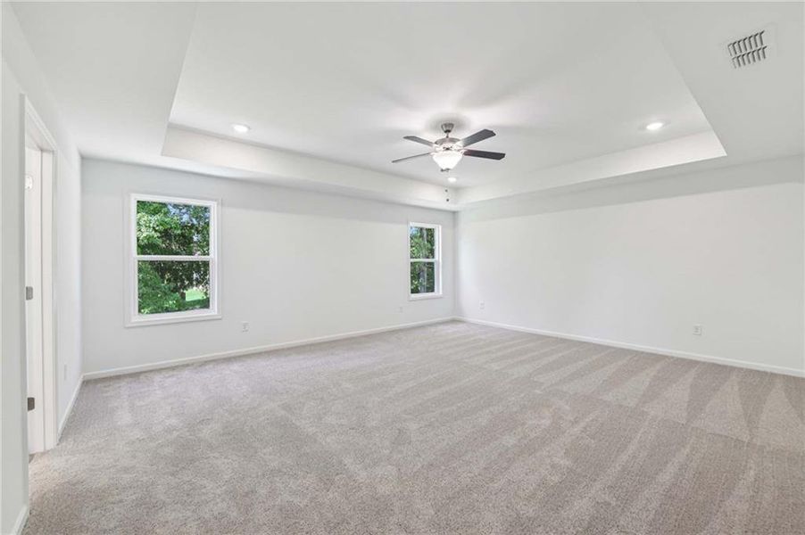 Spacious, unfurnished interior of a new home in The Estates at Casteel, Bethlehem (Image 31).