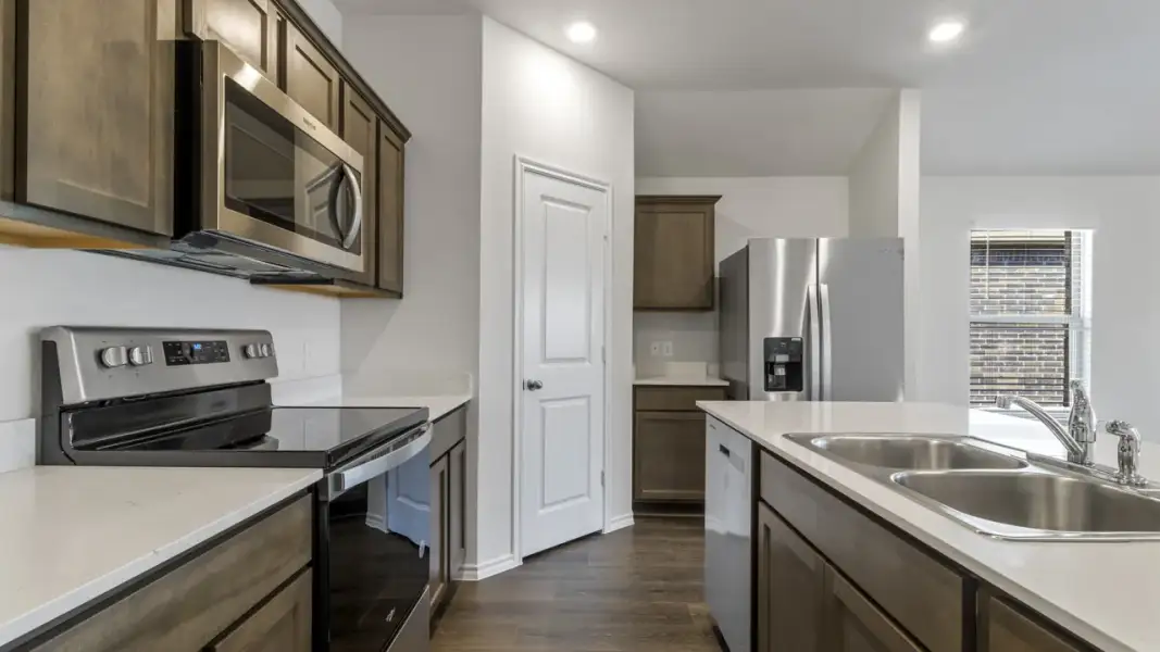 Furnished interior view inside a new home in Wildwood, Royse City (Image 10).