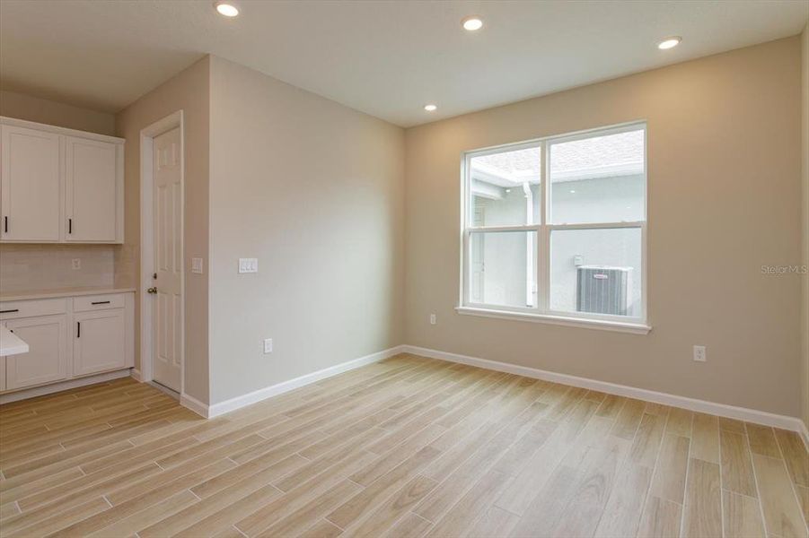Spacious, unfurnished interior of a new home in Serenade at Ovation, Winter Garden (Image 20).