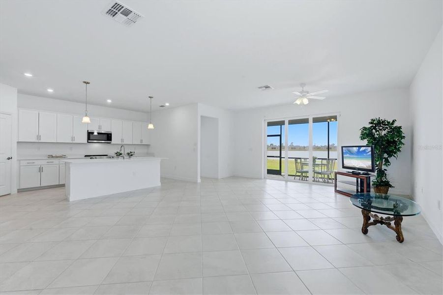 Image 33 of a home in .