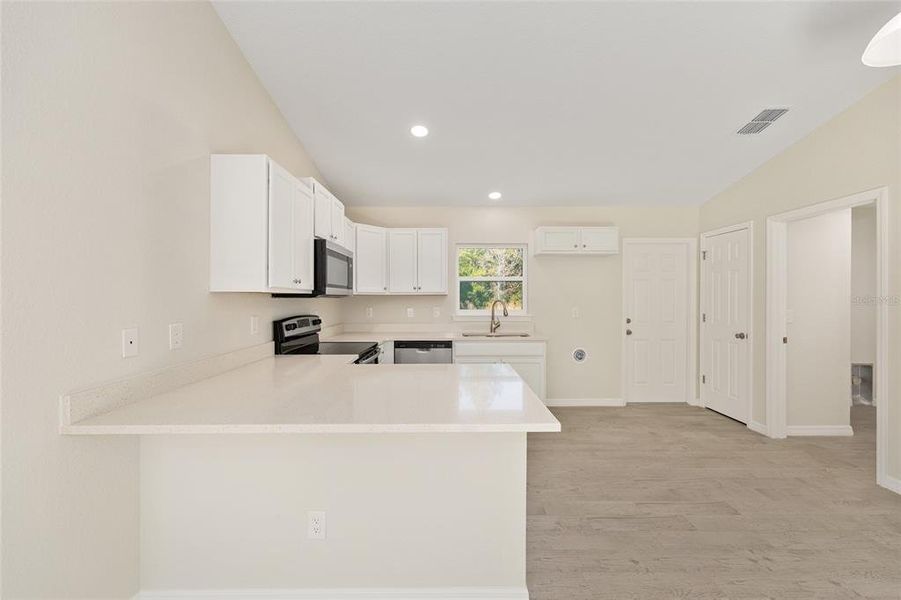 Furnished interior view inside a new home in , Ocala (Image 8).
