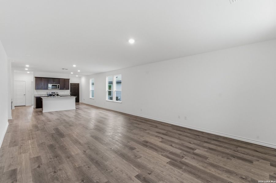 Spacious, unfurnished interior of a new home in Dove Song, Marion (Image 15).