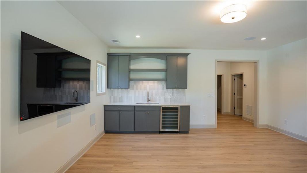 Furnished interior view inside a new home in , Woodstock (Image 49).