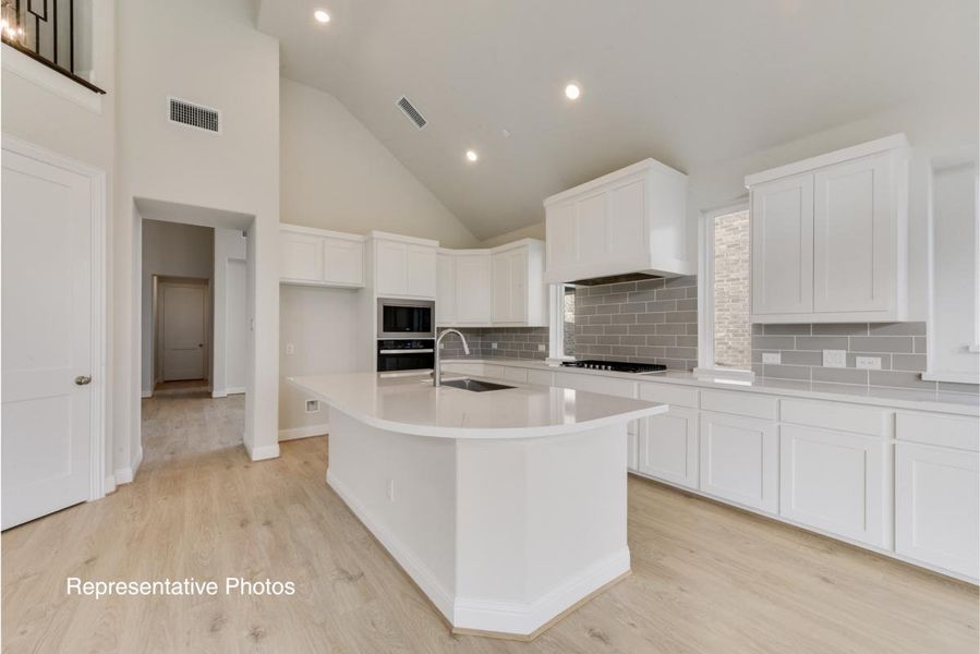 Representative furnished interior of a home built from the Hartford V by Grand Homes in Somercrest, Midlothian (Image 4).