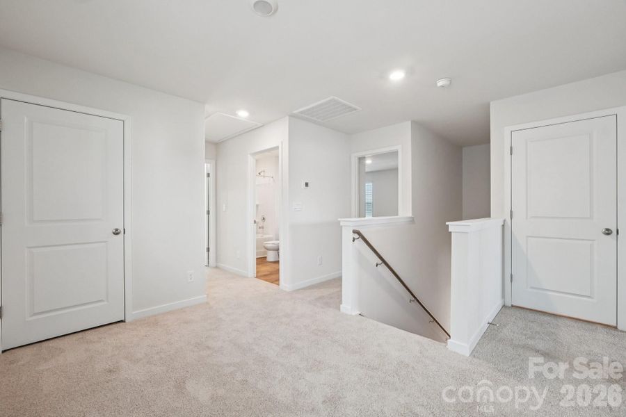 Spacious, unfurnished interior of a new home in Clark Creek Landing, Lincolnton (Image 15).