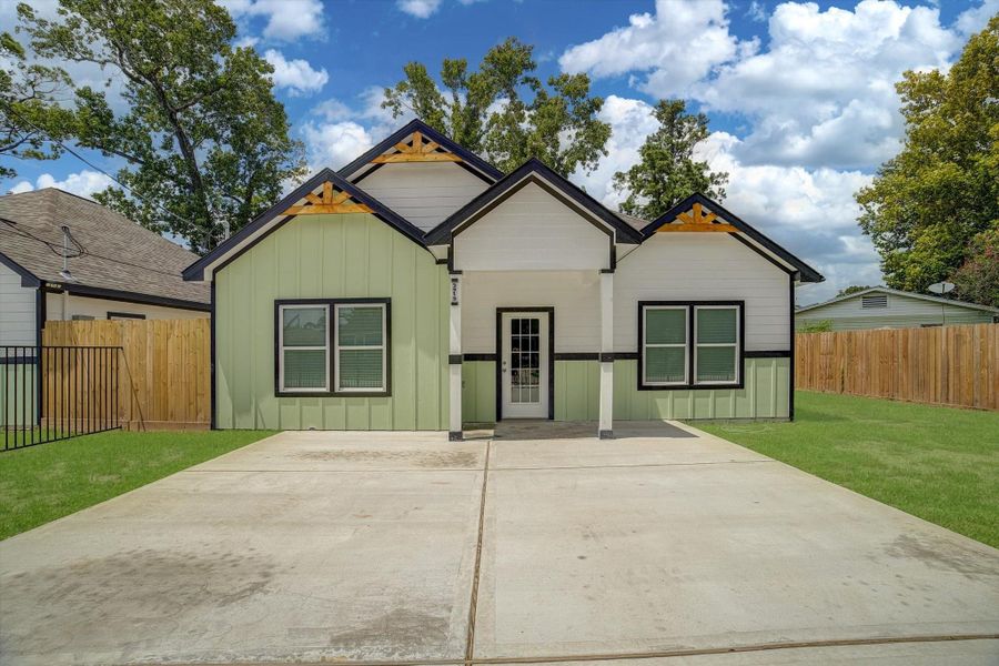 Welcome to this new-built 2026 home! Welcome to this new-built 2026 home!