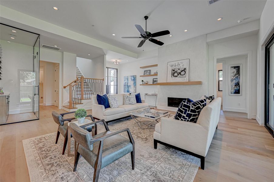 Image 3 of a home in . Image 3 of a home in .