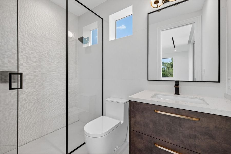 Furnished interior view inside a new home in , Fort Lauderdale (Image 39). Furnished interior view inside a new home in , Fort Lauderdale (Image 39).