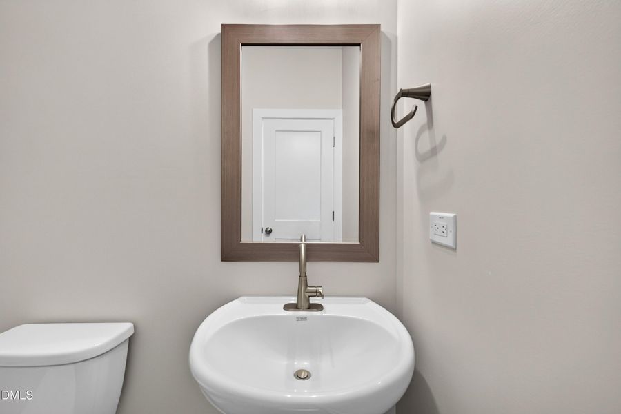 Powder Room Powder Room