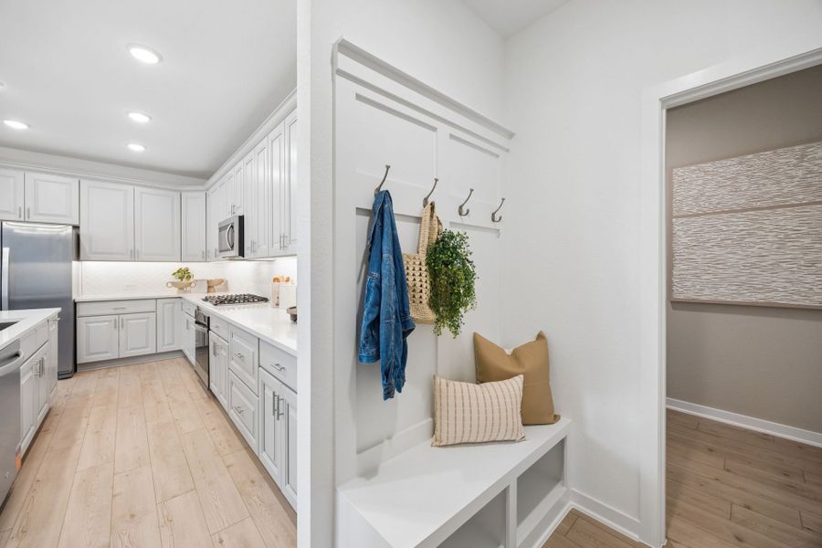 Representative furnished interior of a home built from the Riverdale by Pulte Homes in Mavera, Conroe (Image 16).