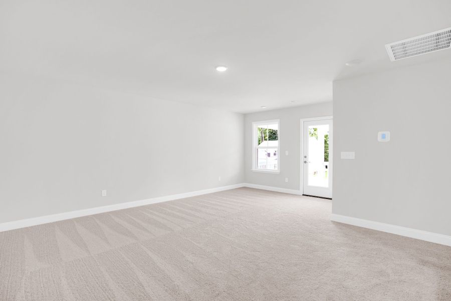 Spacious, unfurnished interior of a new home in Carriage Estates, Lexington (Image 47).