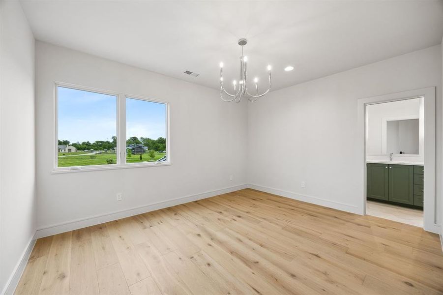 Spacious, unfurnished interior of a new home in , Coppell (Image 27). Spacious, unfurnished interior of a new home in , Coppell (Image 27).