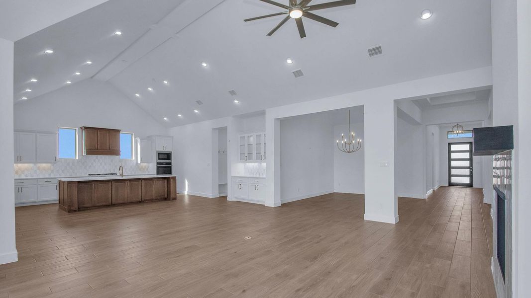 Spacious, unfurnished interior of a new home in Briarley 70', Montgomery (Image 21).