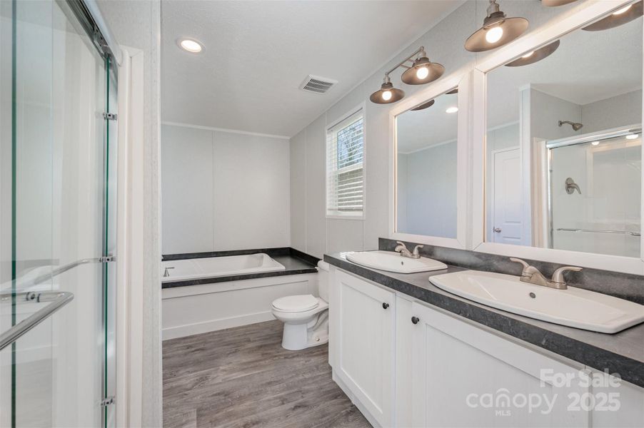 Furnished interior view inside a new home in , Shelby (Image 6).
