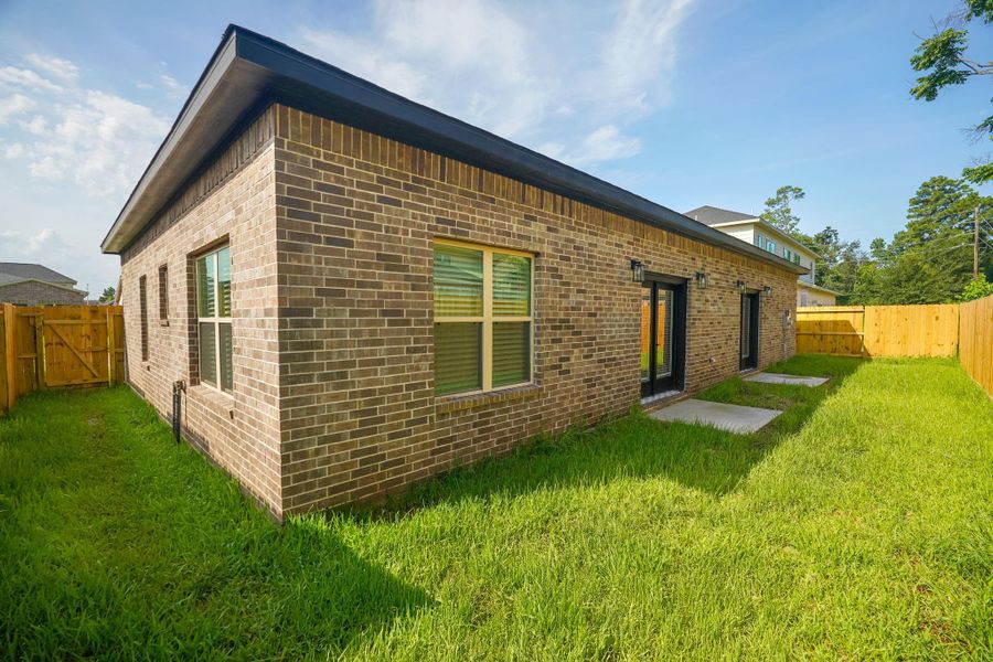 Backyard sprinkler system keeps your lawn lush and green