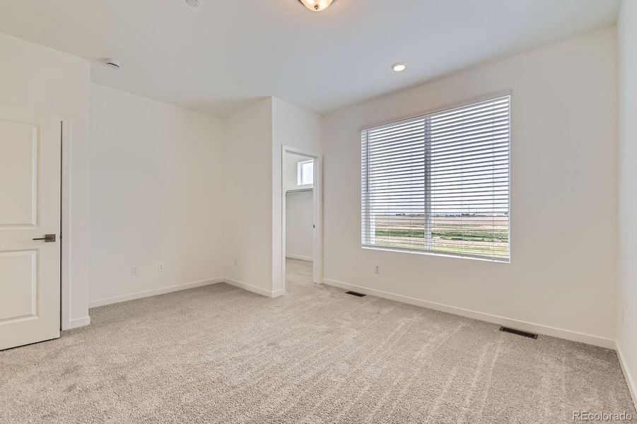 Spacious, unfurnished interior of a new home in , Broomfield (Image 16).
