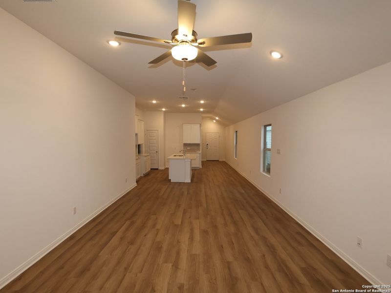 Spacious, unfurnished interior of a new home in Paloma Park, Converse (Image 23).