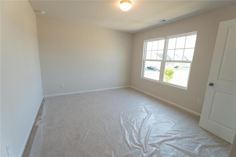Spacious, unfurnished interior of a new home in Creekside Landing, Dallas (Image 19). Spacious, unfurnished interior of a new home in Creekside Landing, Dallas (Image 19).