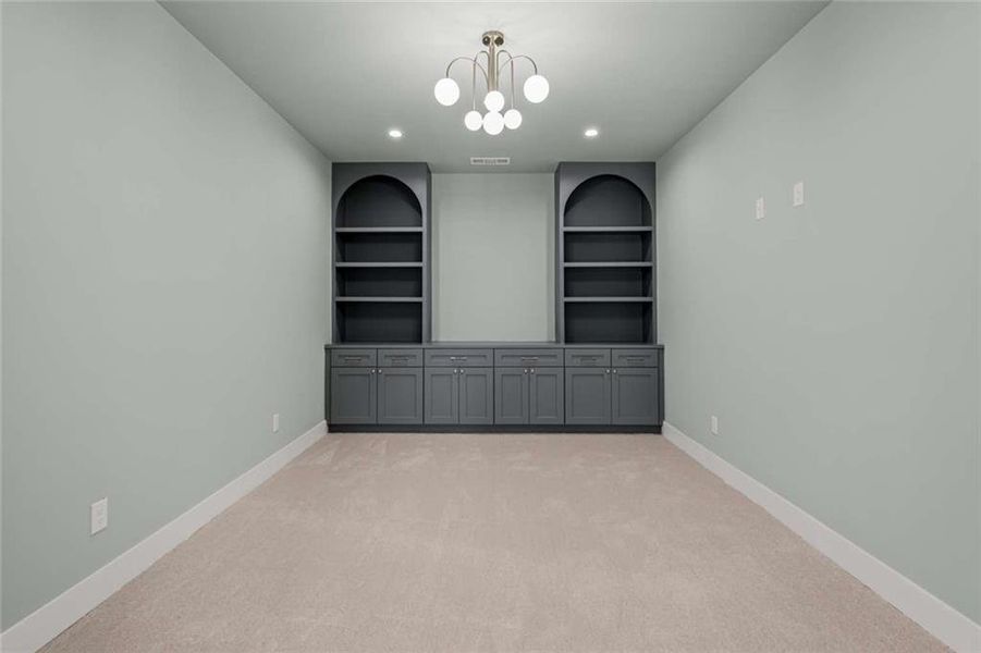 Spacious, unfurnished interior of a new home in , Atlanta (Image 61). Spacious, unfurnished interior of a new home in , Atlanta (Image 61).