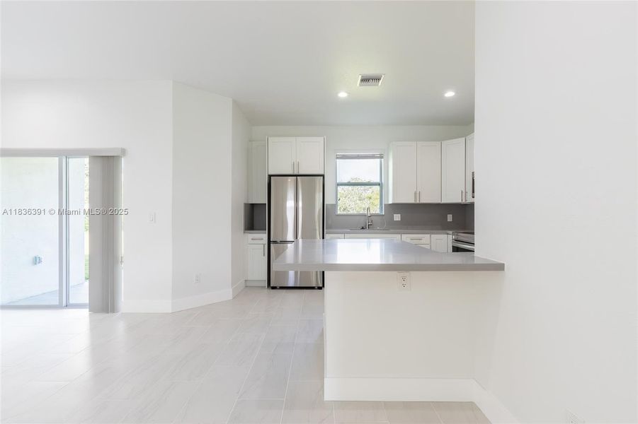 Furnished interior view inside a new home in , Lake Placid (Image 14).