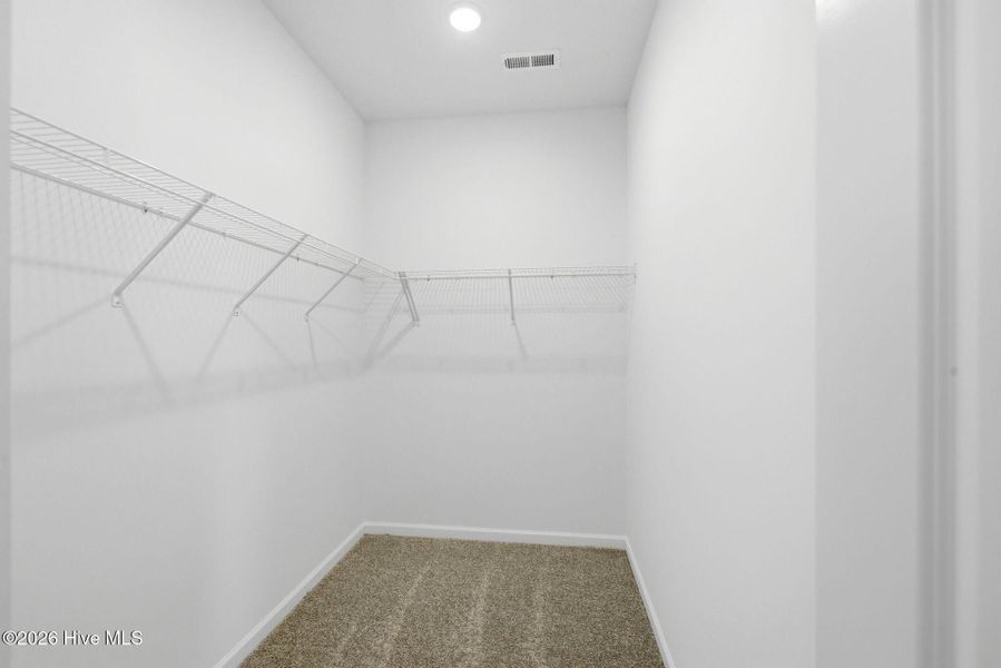 Spacious, unfurnished interior of a new home in Sandy Springs, Aberdeen (Image 23).