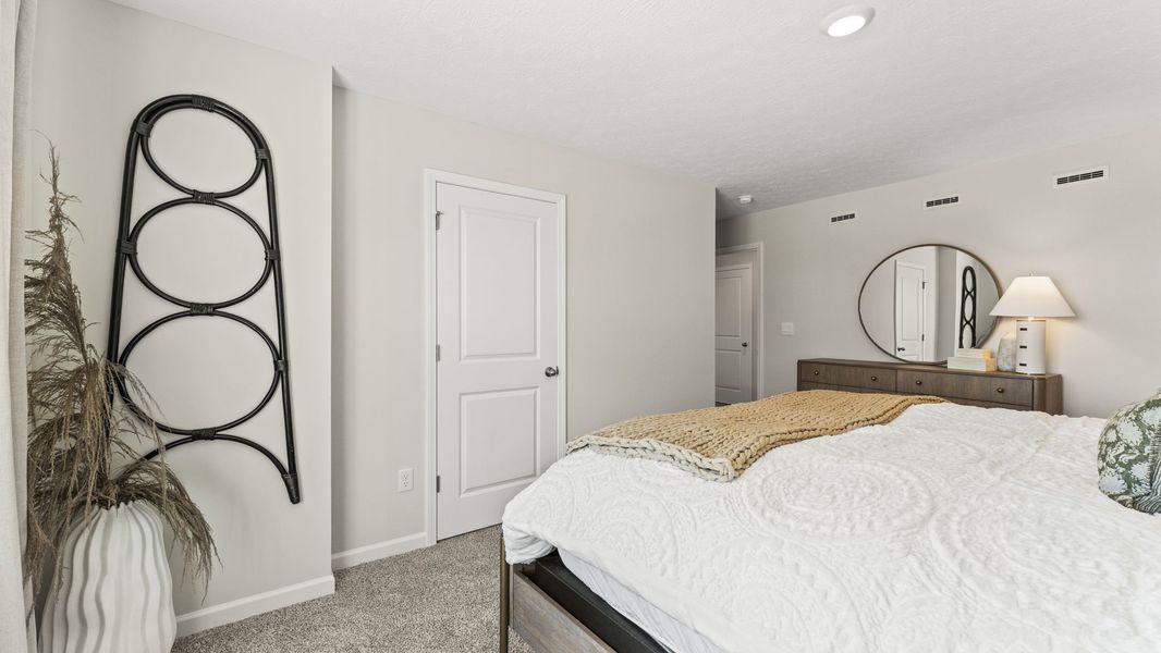 Representative furnished interior of a home built from the Pearson by D.R. Horton in Bancroft Place, Jackson (Image 17).