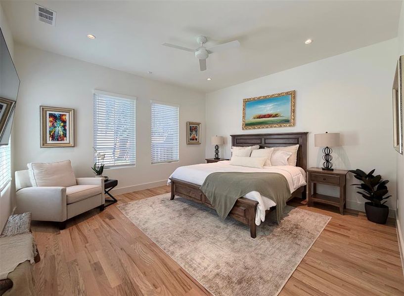 Furnished interior view inside a new home in , Dallas (Image 15).