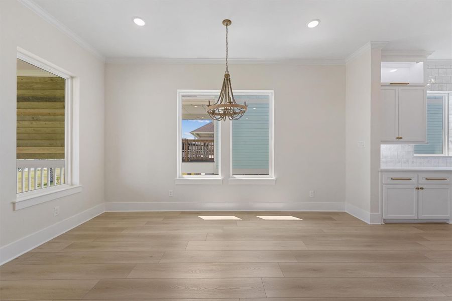 Spacious, unfurnished interior of a new home in , Galveston (Image 13).