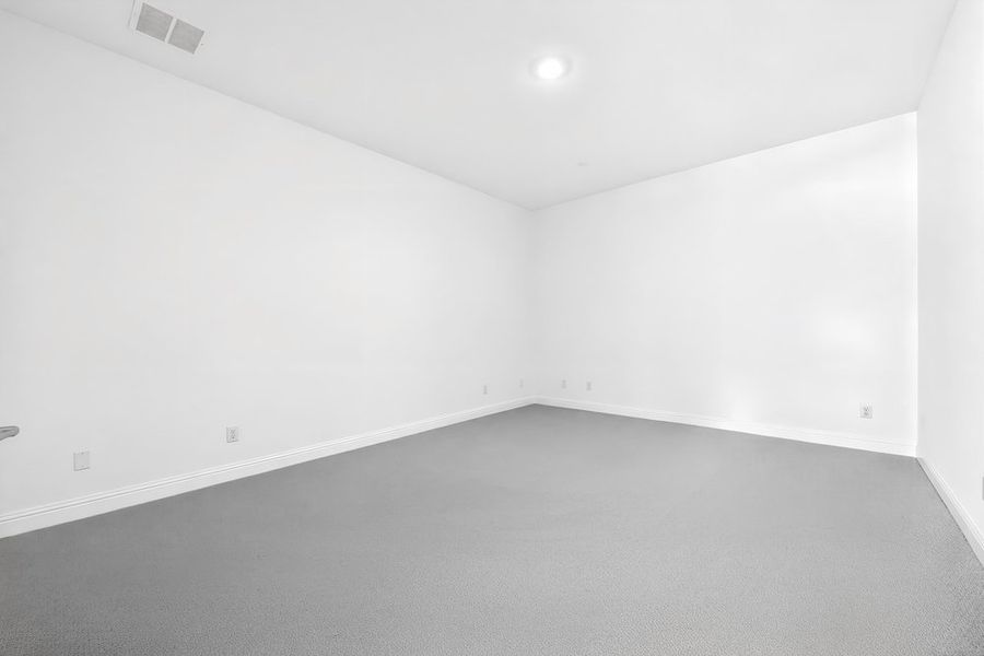 Spacious, unfurnished interior of a new home in The Ranch at Uptown Celina, Celina (Image 20).
