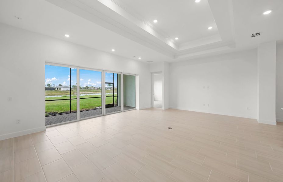 Spacious, unfurnished interior of a new home in TerraWalk at Babcock Ranch, Alva (Image 10).