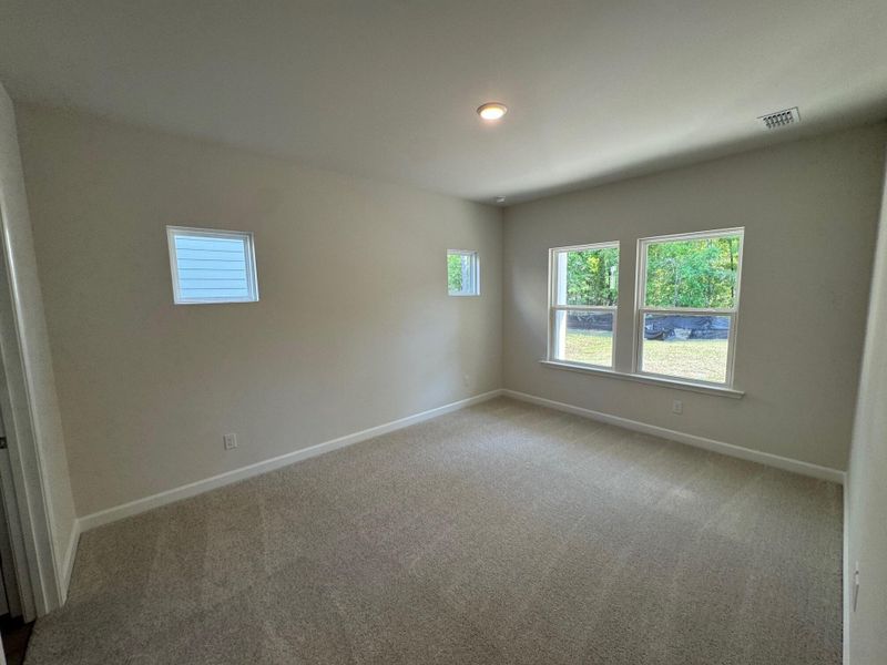 Spacious, unfurnished interior of a new home in , Ravenel (Image 15).