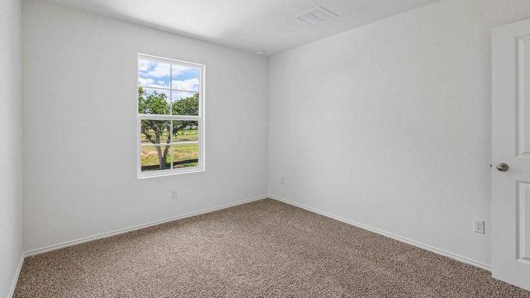 Spacious, unfurnished interior of a new home in Valverde, Bastrop (Image 23).