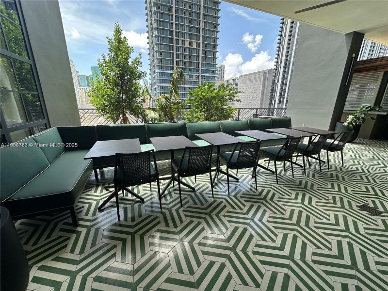 Community amenities in , Miami (Image 43).