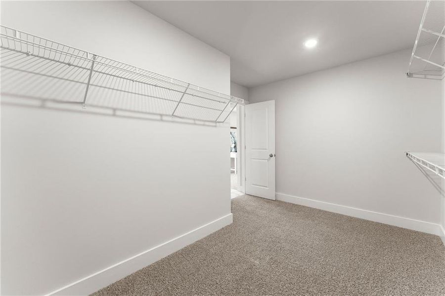 Spacious, unfurnished interior of a new home in , Dawsonville (Image 40).