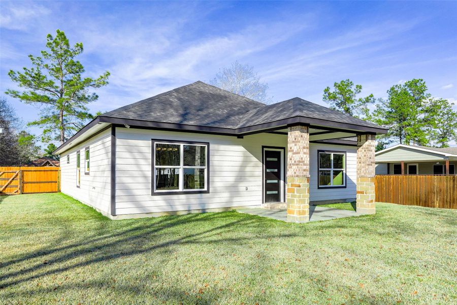 Exterior details and patio area of a home in , Cleveland (Image 18).