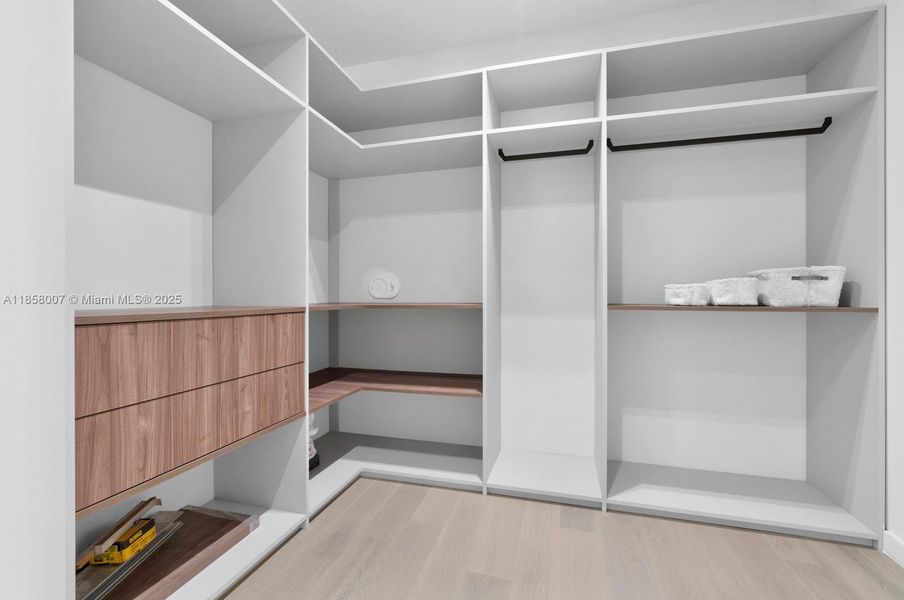 Image 53 of a home in .