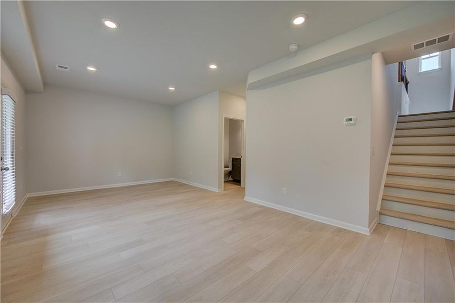 Spacious, unfurnished interior of a new home in Daybreak, Newnan (Image 16).
