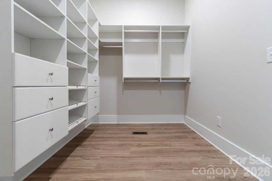 Spacious, unfurnished interior of a new home in , Rock Hill (Image 33).