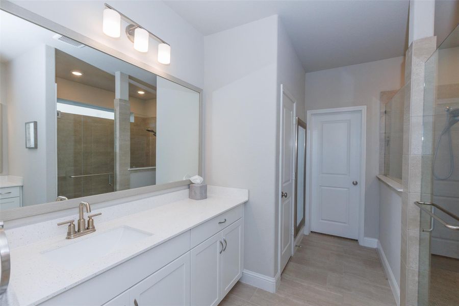 Furnished interior view inside a new home in Amira: Heritage Collection, Tomball (Image 17).